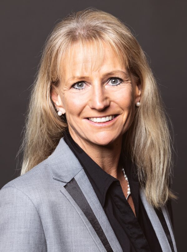 Nicole Pfaff, geschäftlich